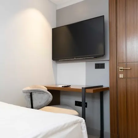 Royal Hayat Old Town Hotel *