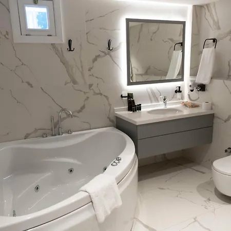 Royal Hayat Old Town