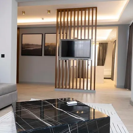 Royal Hayat Old Town Hotel