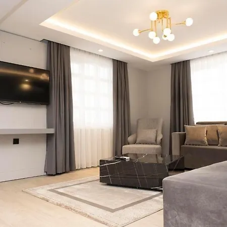 Royal Hayat Old Town